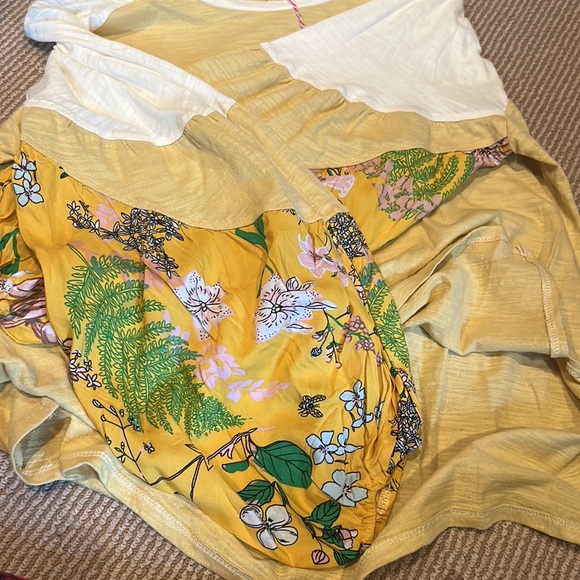 NWT UMGEE ballon floral sleeve colorblock top size S/M - Picture 11 of 11